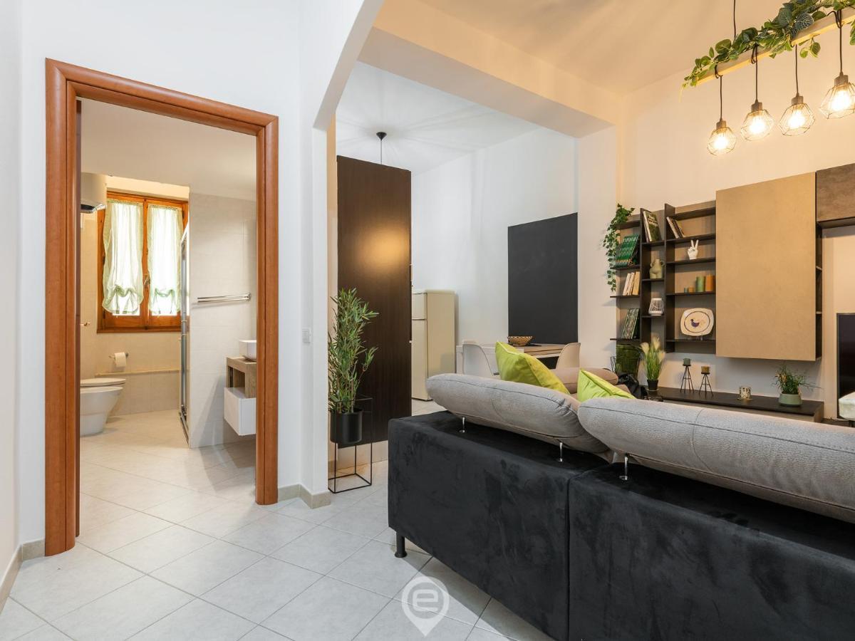 Trendy City Apartment Cagliari Bagian luar foto