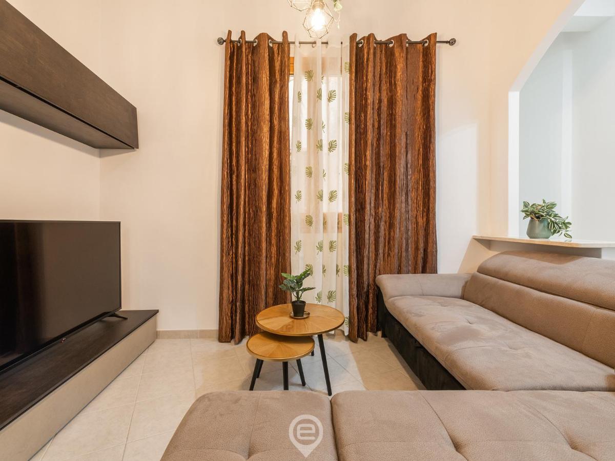 Trendy City Apartment Cagliari Bagian luar foto